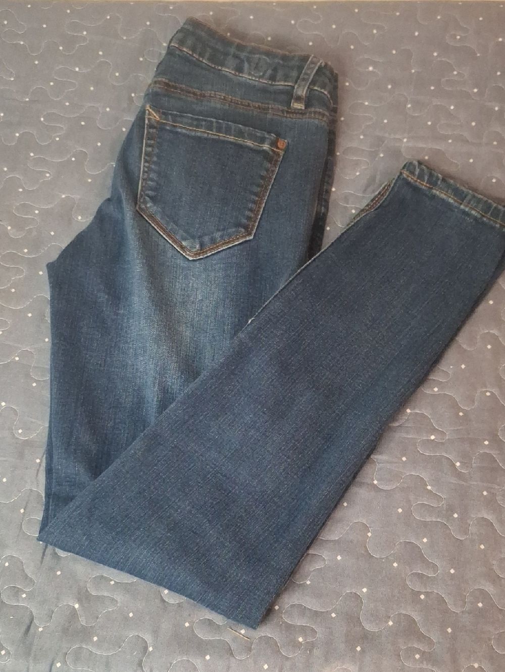 Kensie Women’s Dark Blue Ankle Biter Jeans size 25